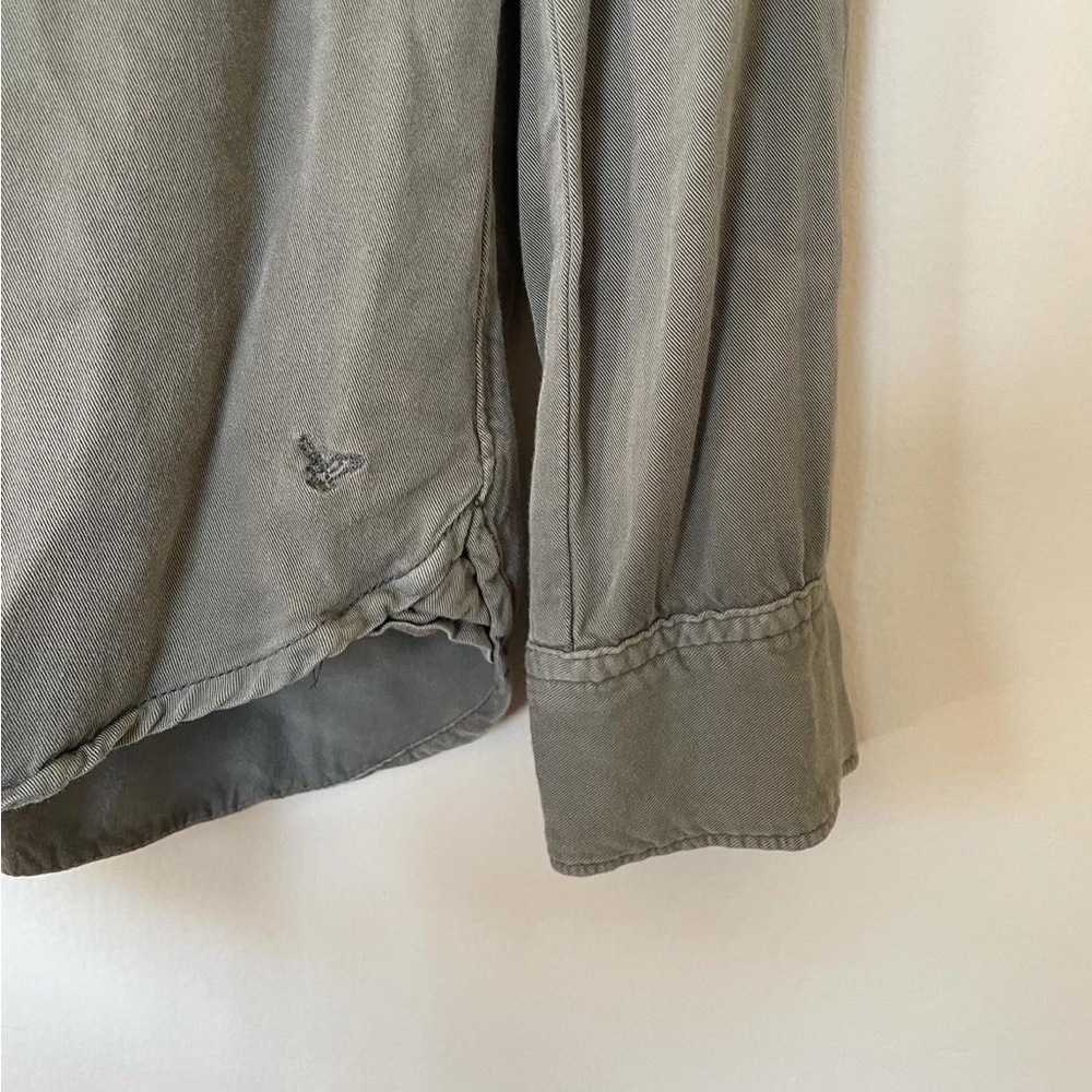 American eagle green button down - Picture 5 of 5